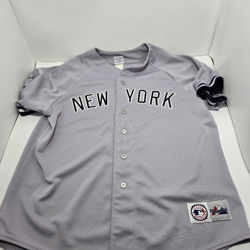 Vintage Majestic New York Yankees Derek Jeter Jersey XL